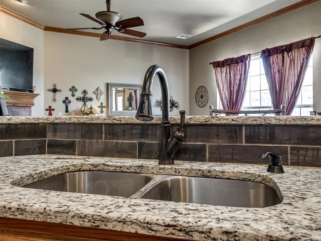 Photo 13 — 3840 Pachem Avenue, Harrah, OK 73045