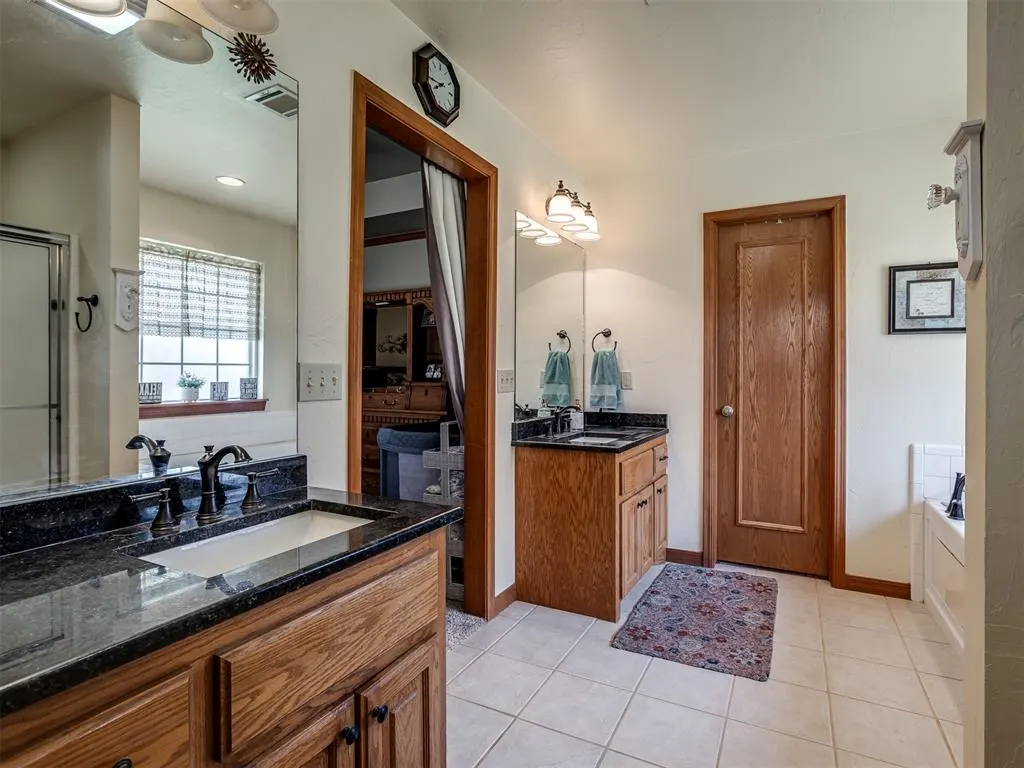 Photo 18 — 3840 Pachem Avenue, Harrah, OK 73045