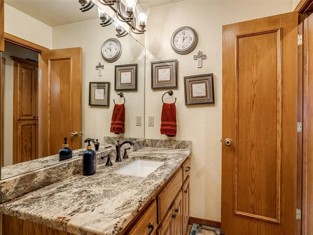 Photo 30 — 3840 Pachem Avenue, Harrah, OK 73045