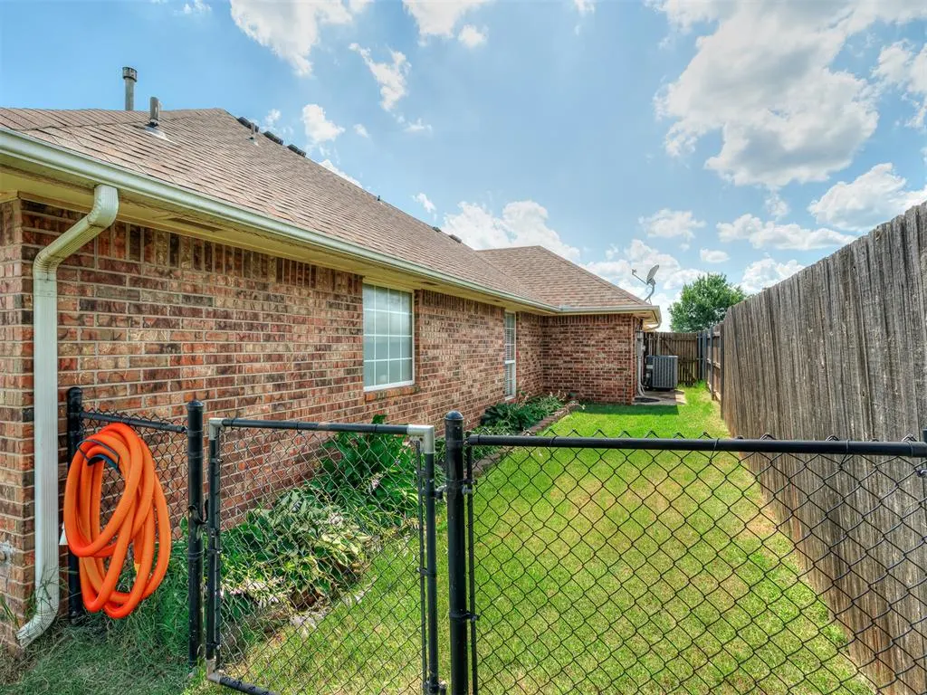 Photo 38 — 3840 Pachem Avenue, Harrah, OK 73045