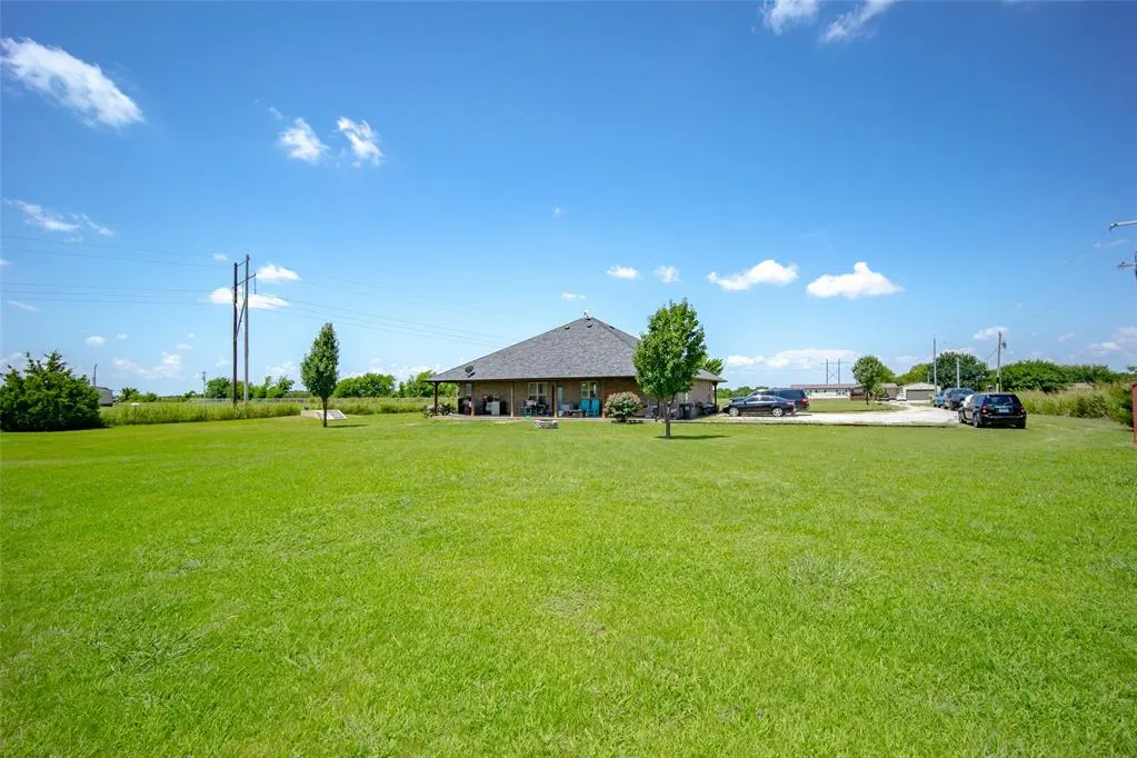 Photo 2 — 13383 N County Road 3260, Pauls Valley, OK 73075