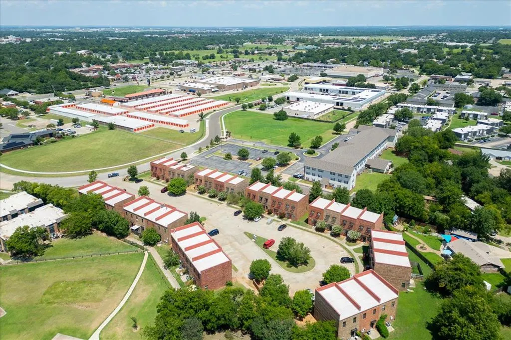 Photo 37 — 375 Triad Village Drive 14, Norman, OK 73071