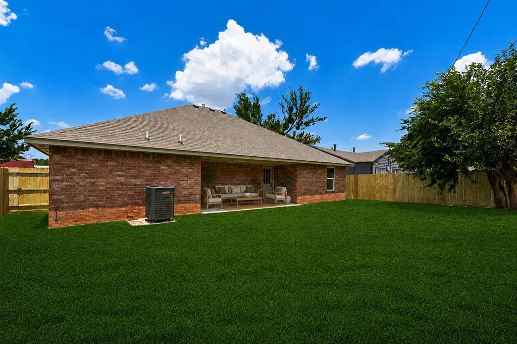 Photo 23 — 3424 SW 29 Place, Oklahoma City, OK 73119