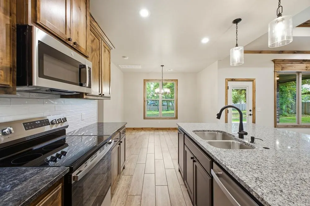 Photo 9 — 2413 Black Jack Court, Blanchard, OK 73010