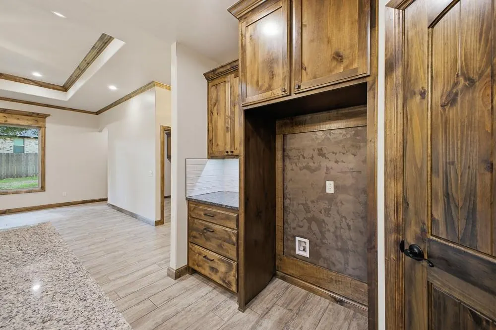 Photo 10 — 2413 Black Jack Court, Blanchard, OK 73010