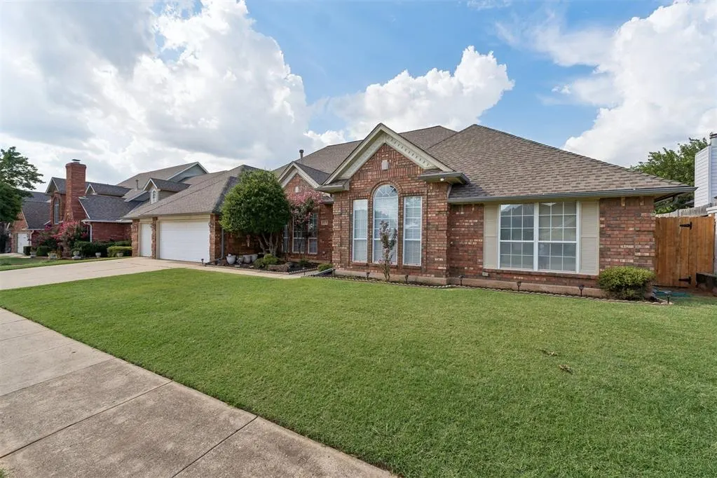 Photo 2 — 4213 NW 144th Street, Oklahoma City, OK 73134