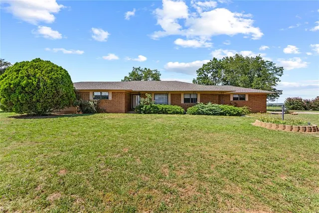 Front exterior — 10190 County Road 1310, Fort Cobb, OK 73038