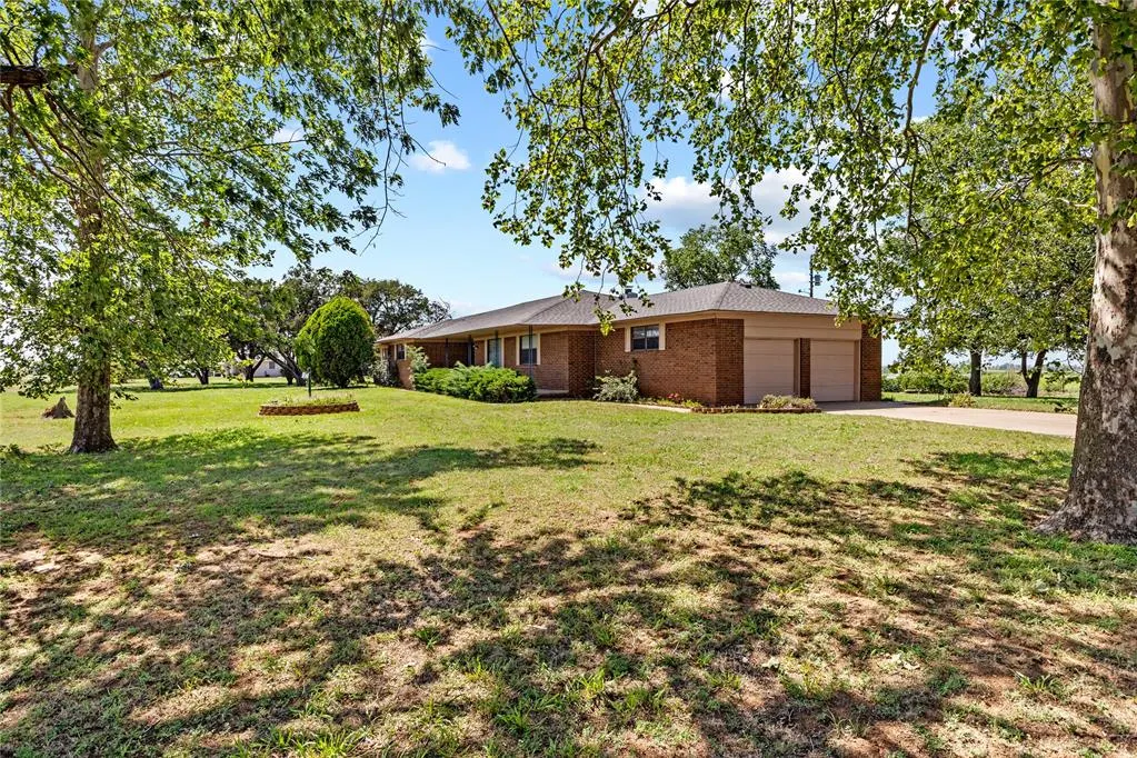 Photo 2 — 10190 County Road 1310, Fort Cobb, OK 73038