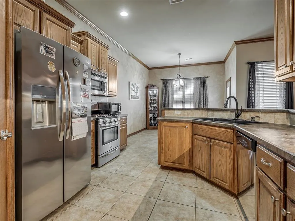 Photo 13 — 10700 NW 40th Street, Yukon, OK 73099