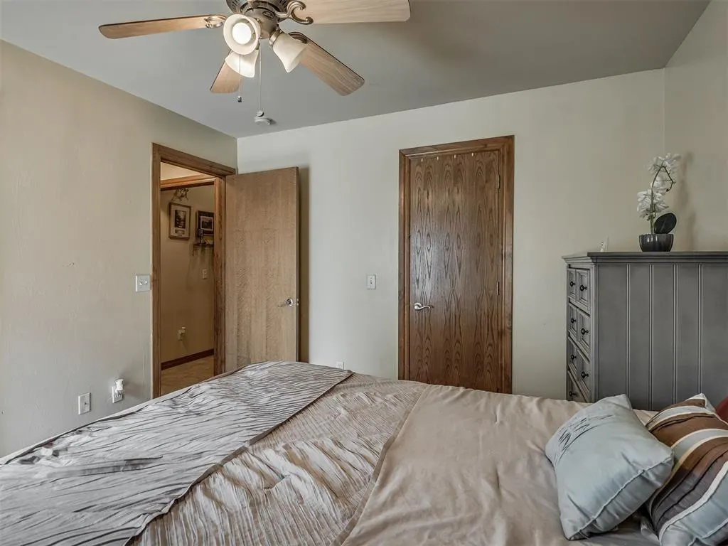 Photo 35 — 10700 NW 40th Street, Yukon, OK 73099