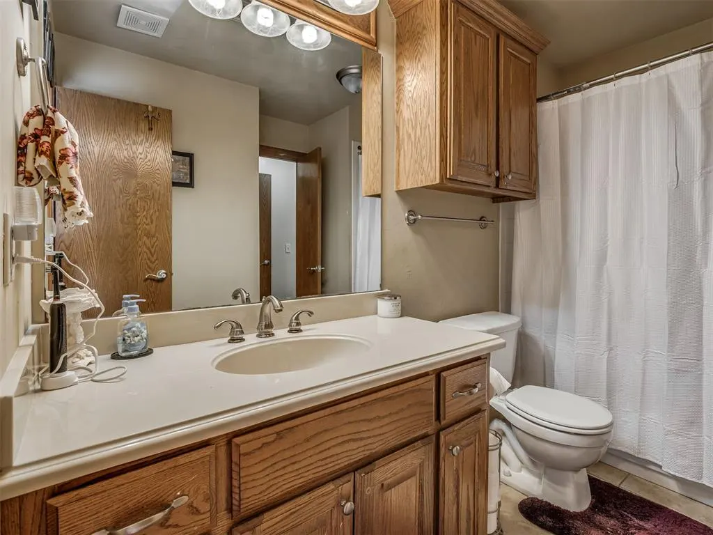 Photo 37 — 10700 NW 40th Street, Yukon, OK 73099