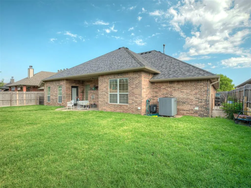 Photo 46 — 10700 NW 40th Street, Yukon, OK 73099
