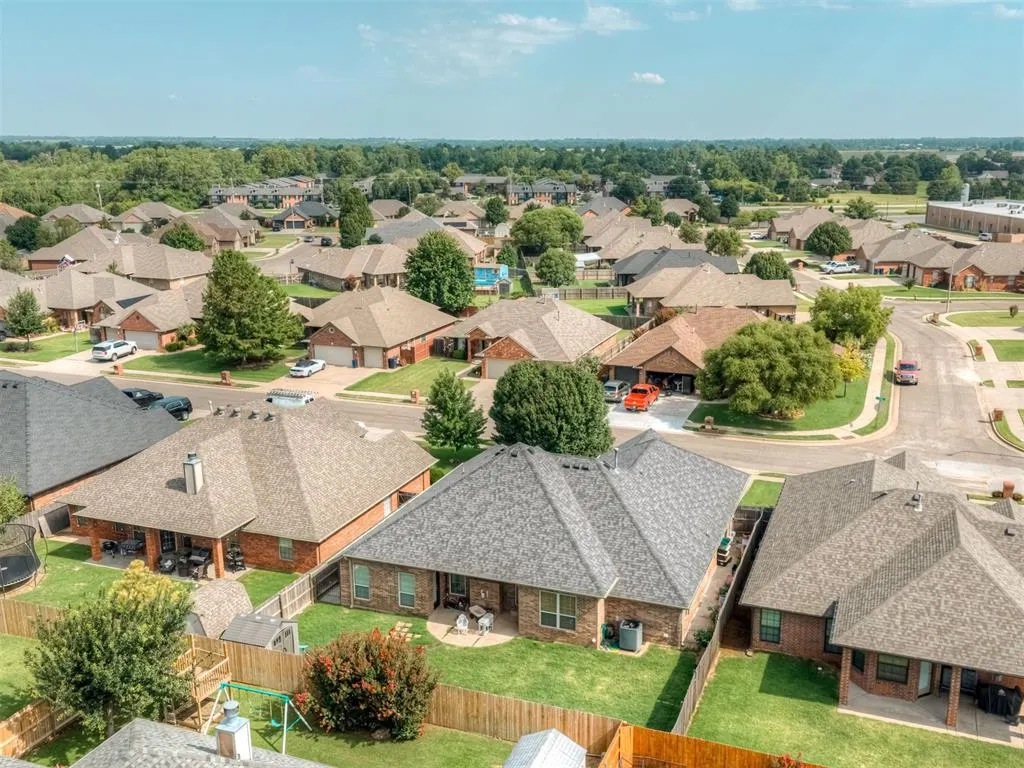 Photo 50 — 10700 NW 40th Street, Yukon, OK 73099