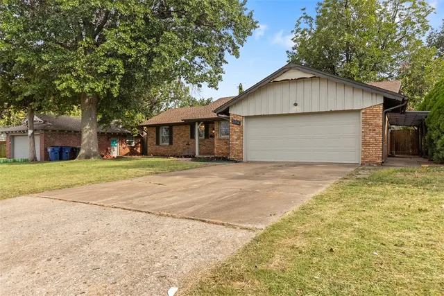 Photo 2 — 3016 Lakeside Drive, Oklahoma City, OK 73120