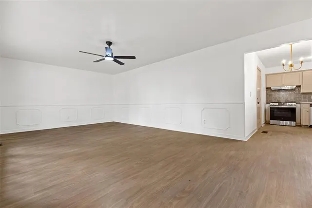 Photo 7 — 3016 Lakeside Drive, Oklahoma City, OK 73120