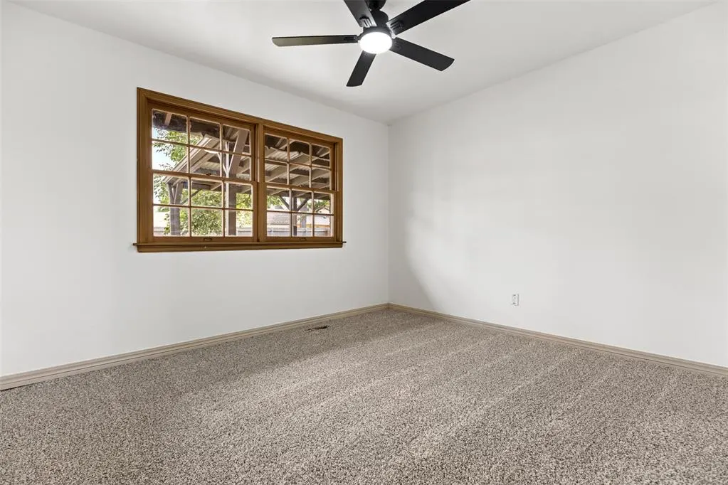 Photo 15 — 3016 Lakeside Drive, Oklahoma City, OK 73120