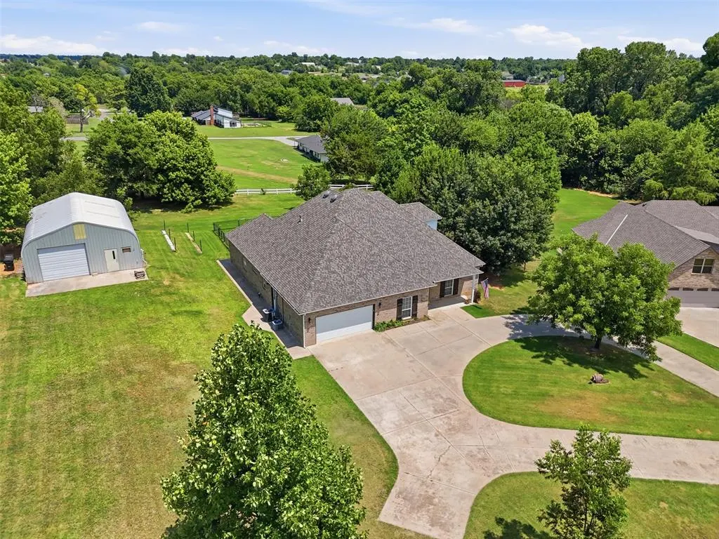 Photo 4 — 2220 County Road 1197, Tuttle, OK 73089
