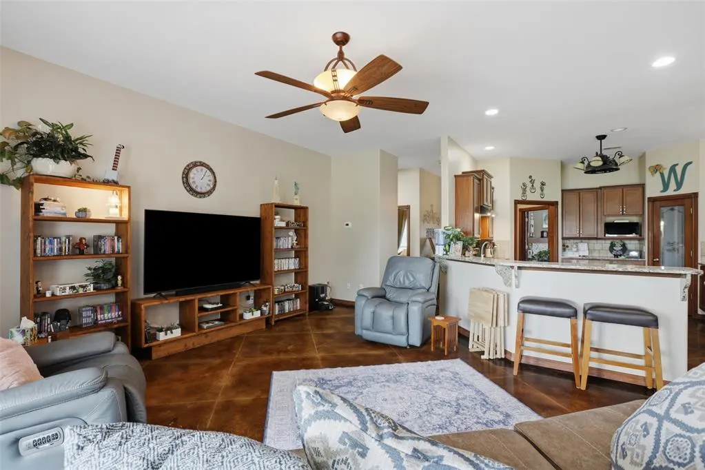 Photo 12 — 2220 County Road 1197, Tuttle, OK 73089