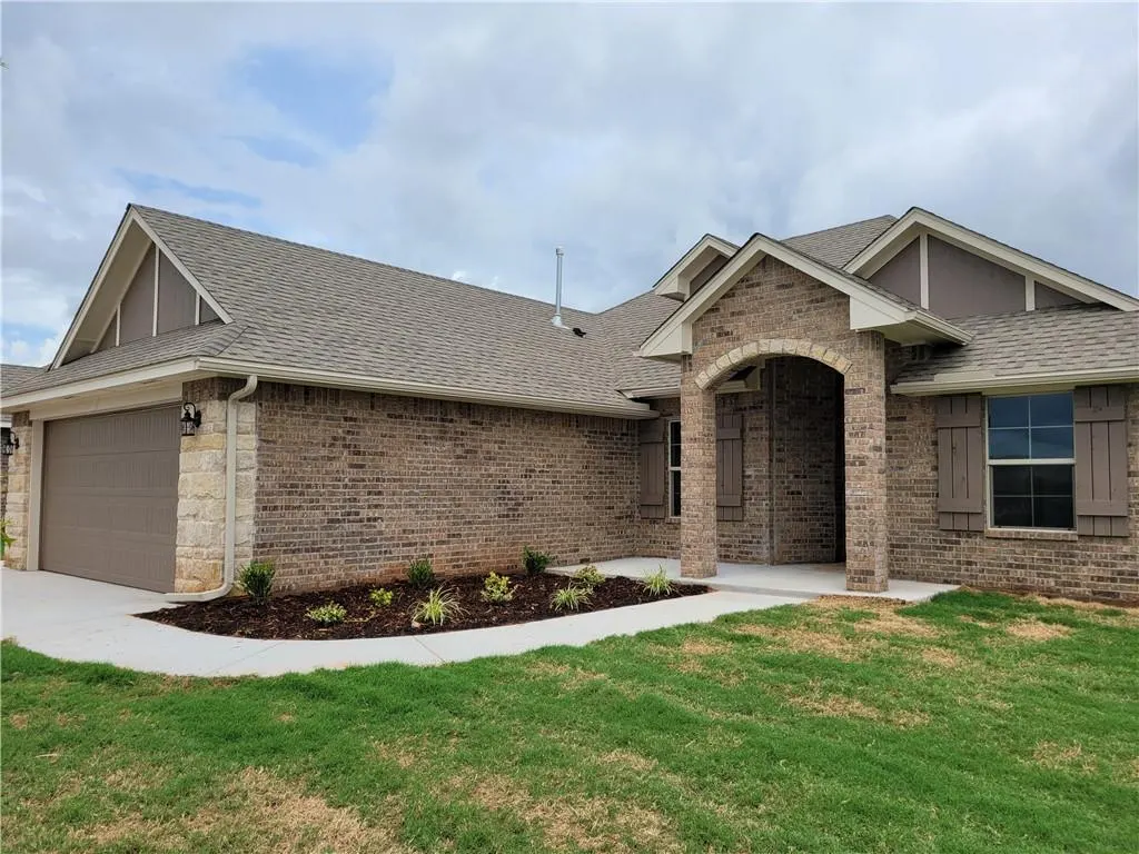 Photo 3 — 8801 SW 42nd Street, Oklahoma City, OK 73179