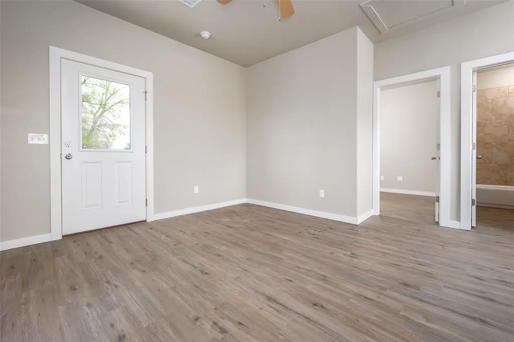 Photo 4 — 205 S 11th Street, Perry, OK 73077