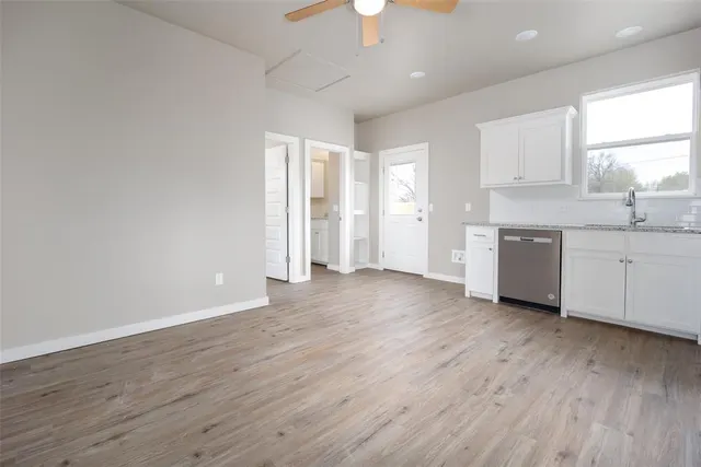 Photo 7 — 205 S 11th Street, Perry, OK 73077