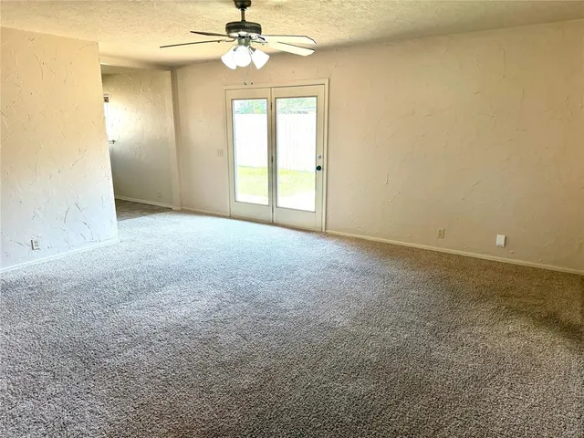 Photo 4 — 907 W Daniel Street, Weatherford, OK 73096