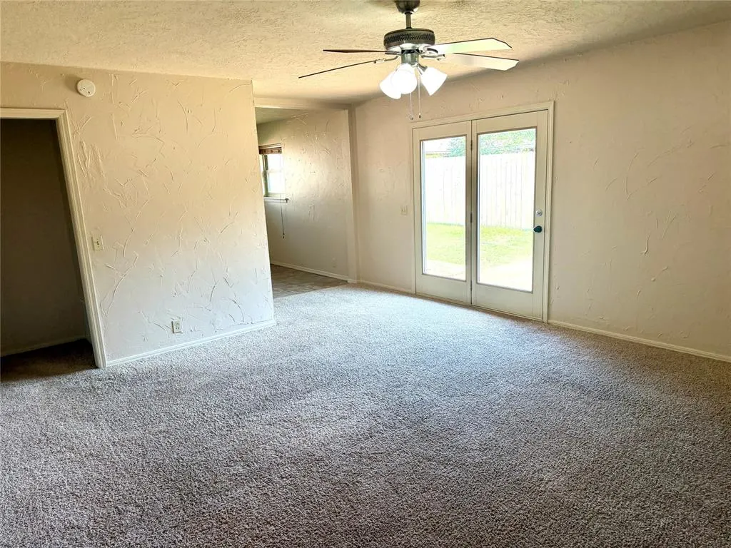 Photo 7 — 907 W Daniel Street, Weatherford, OK 73096