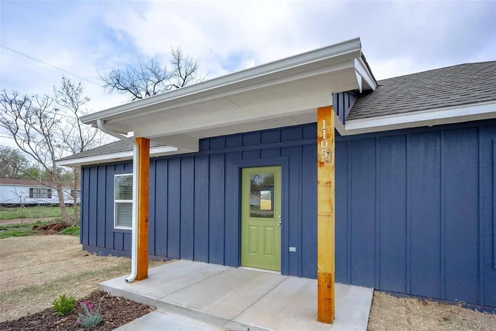 Photo 10 — 1105 Coffey Drive, Perry, OK 73077