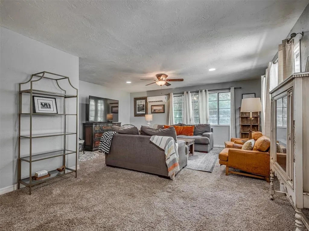 Photo 16 — 2712 NW 26th Street, Oklahoma City, OK 73107