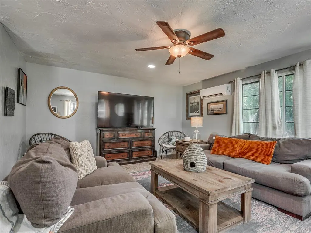 Photo 17 — 2712 NW 26th Street, Oklahoma City, OK 73107