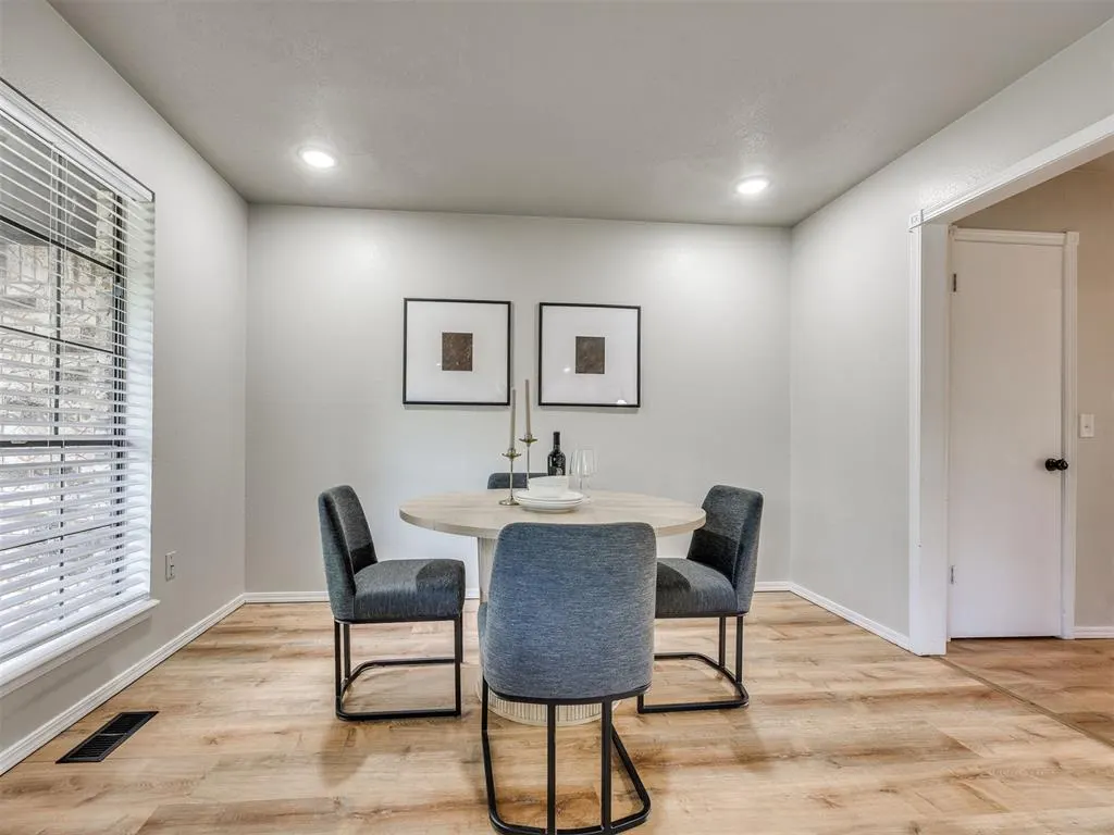 Photo 8 — 1005 Mary Lee Lane, Edmond, OK 73034