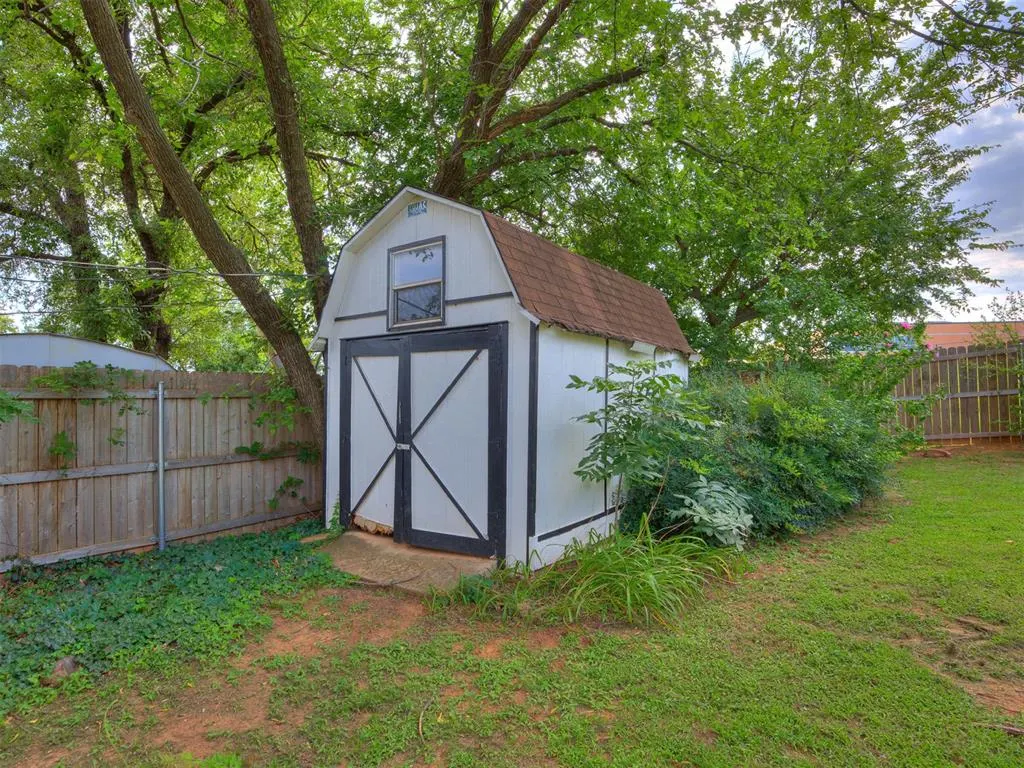 Photo 49 — 1005 Mary Lee Lane, Edmond, OK 73034