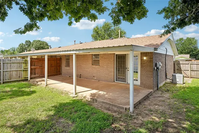 Photo 5 — 8404 S Brookline Avenue, Oklahoma City, OK 73159