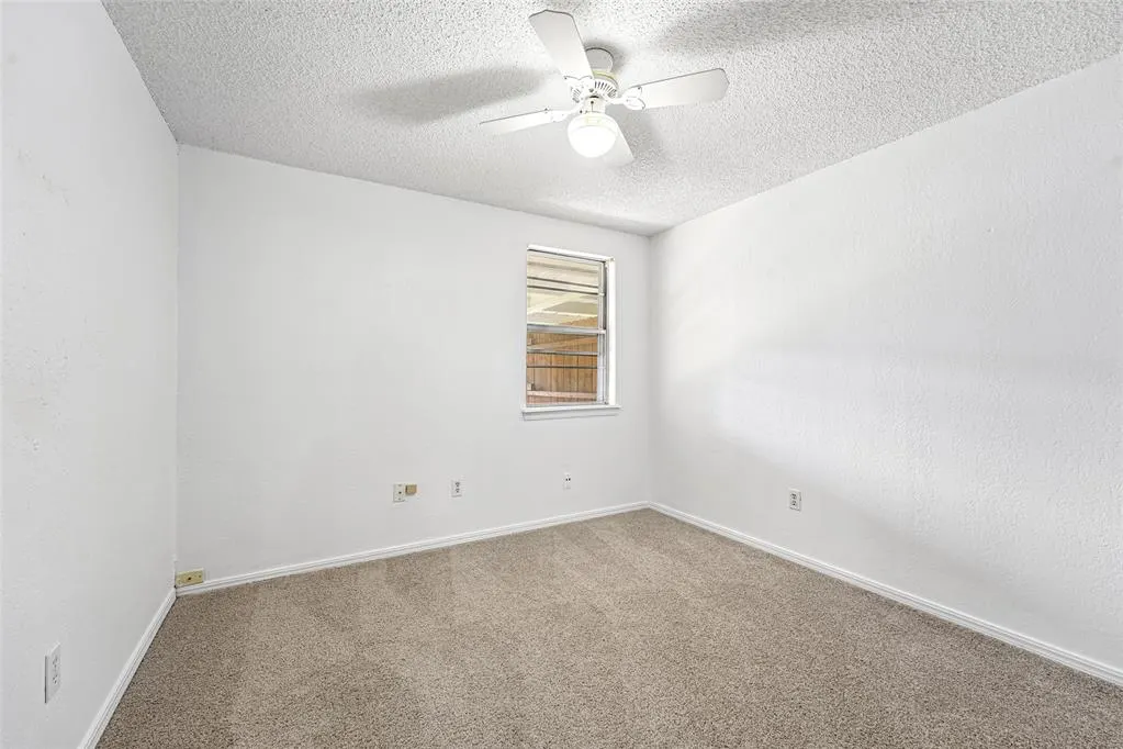 Photo 13 — 8404 S Brookline Avenue, Oklahoma City, OK 73159