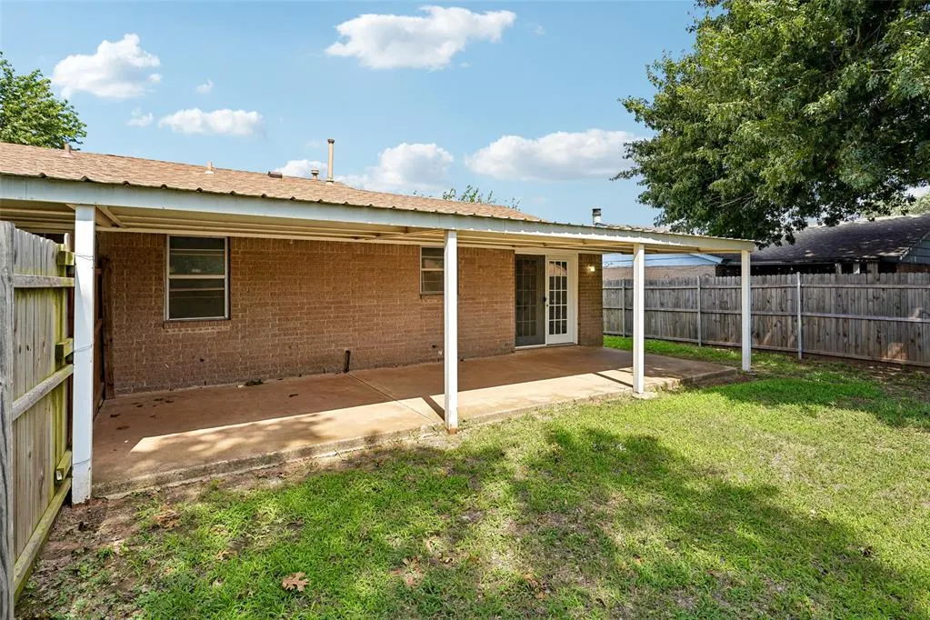 Photo 17 — 8404 S Brookline Avenue, Oklahoma City, OK 73159