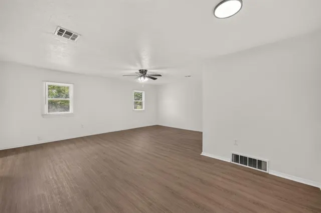 Photo 2 — 1270 N 1st Street, Harrah, OK 73045