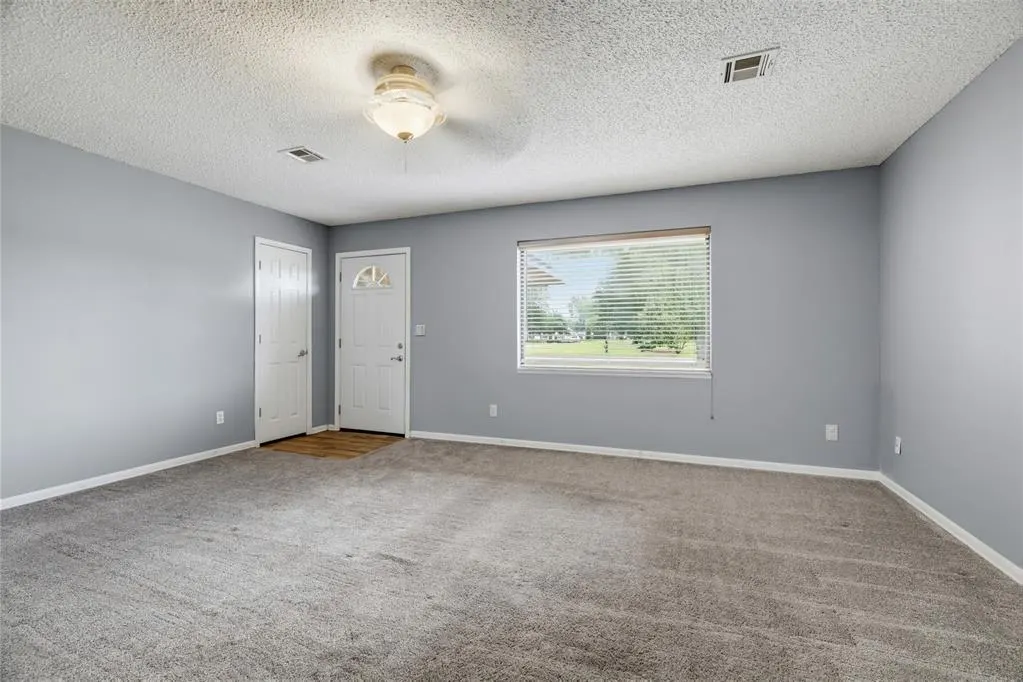 Photo 5 — 419 N Noble Avenue, Watonga, OK 73772