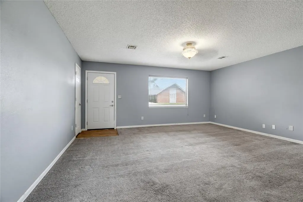 Photo 6 — 419 N Noble Avenue, Watonga, OK 73772