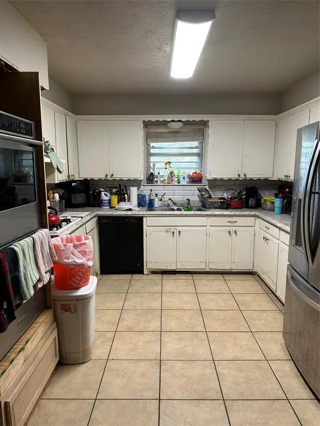Photo 3 — 101 Burton Place, Edmond, OK 73013