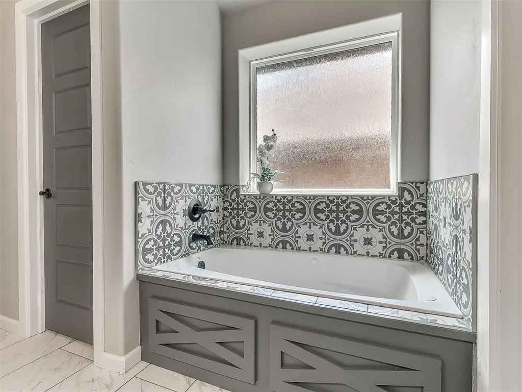 Photo 25 — 4709 Mustang Park Boulevard, Mustang, OK 73064