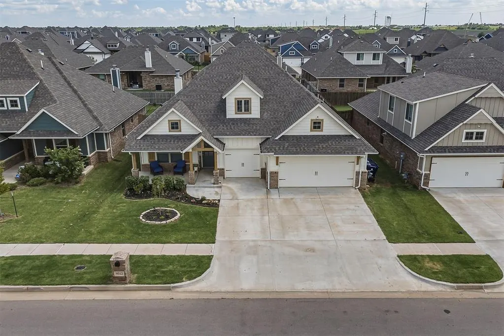 Front exterior — 9312 NW 118th Street, Yukon, OK 73099