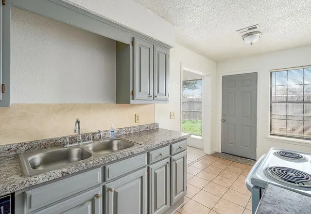 Photo 3 — 8300 NW 10th Street 154, Oklahoma City, OK 73127