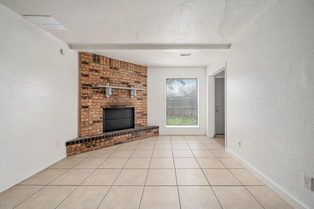 Photo 5 — 8300 NW 10th Street 154, Oklahoma City, OK 73127
