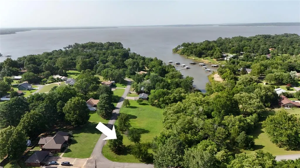 Photo 4 — 1720 E McGill Circle, Eufaula, OK 74432