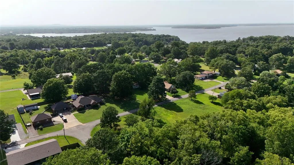 Photo 12 — 1720 E McGill Circle, Eufaula, OK 74432