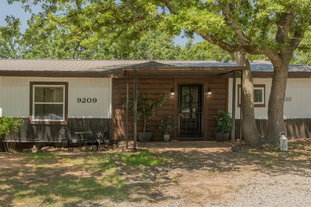 Front exterior — 9209 Sleepy Hollow Drive, Newalla, OK 74857