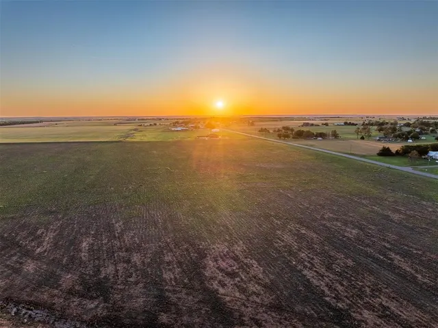 Photo 5 — 03 East County Road 159 -Racetrack Road, Altus, OK 73521