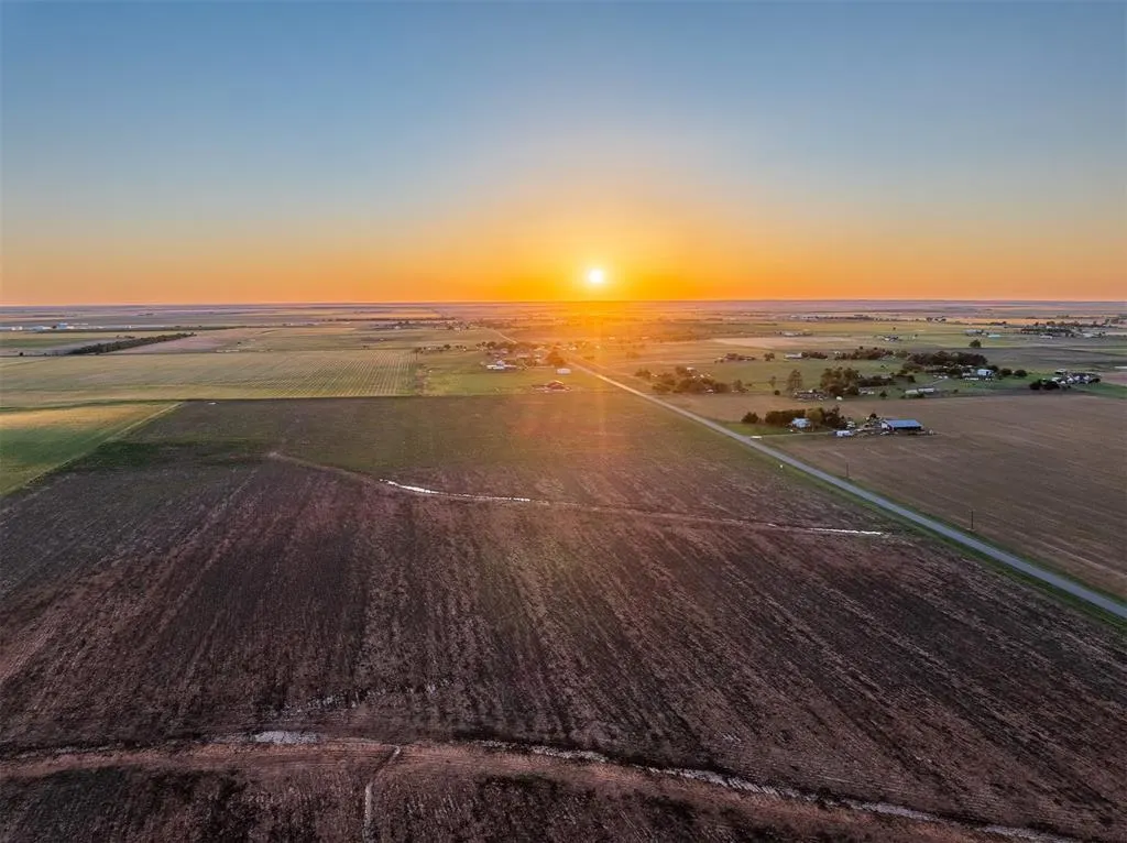 Photo 6 — 03 East County Road 159 -Racetrack Road, Altus, OK 73521