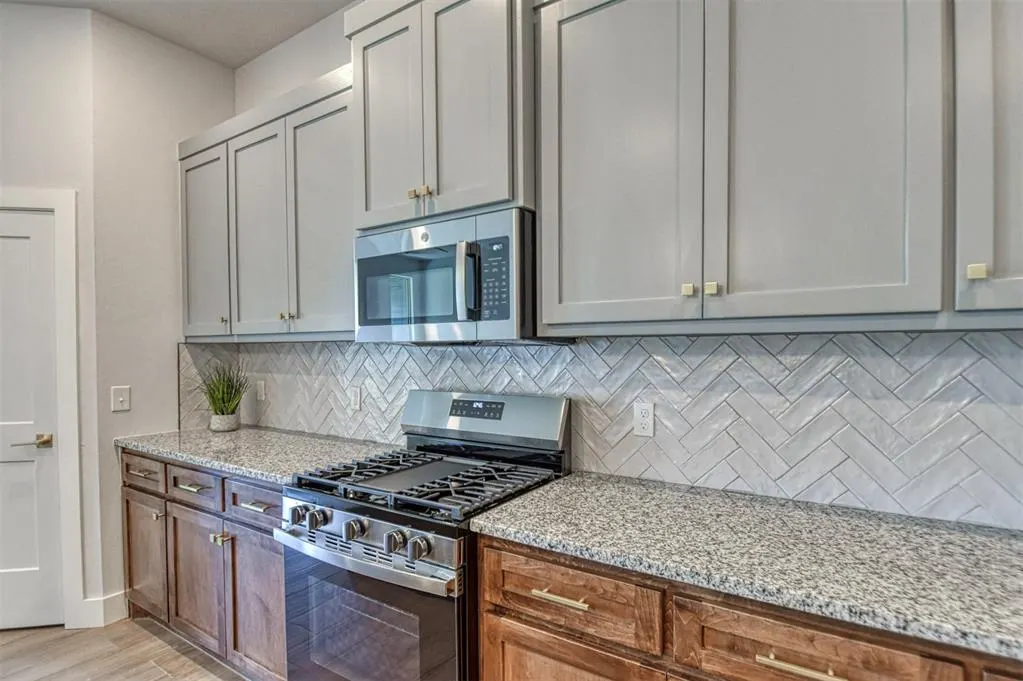 Photo 12 — 519 NE 23rd Avenue, Norman, OK 73071