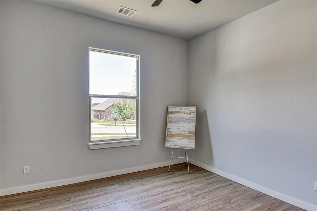 Photo 28 — 519 NE 23rd Avenue, Norman, OK 73071